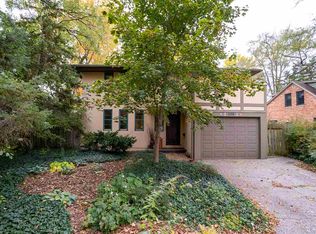 208 E Reardon St, Midland, MI 48640