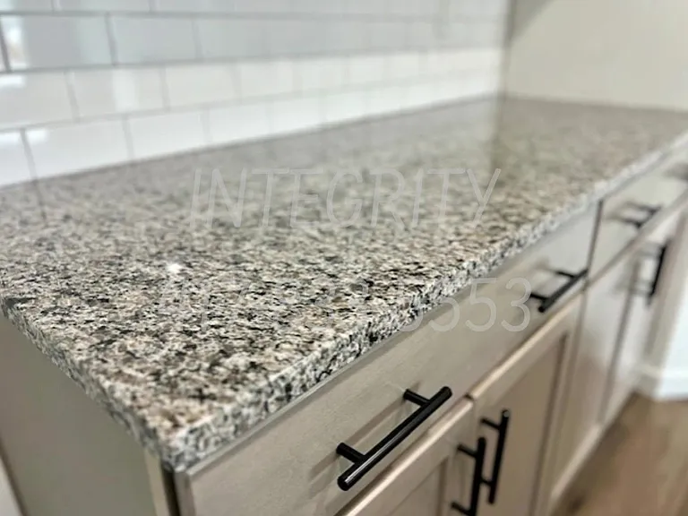 800 Hoffman Hills Blvd — Photo 5