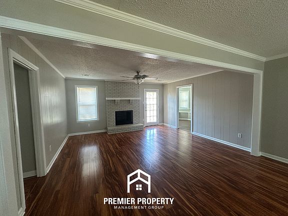 3rd image of 5611 Autumn Glen Dr