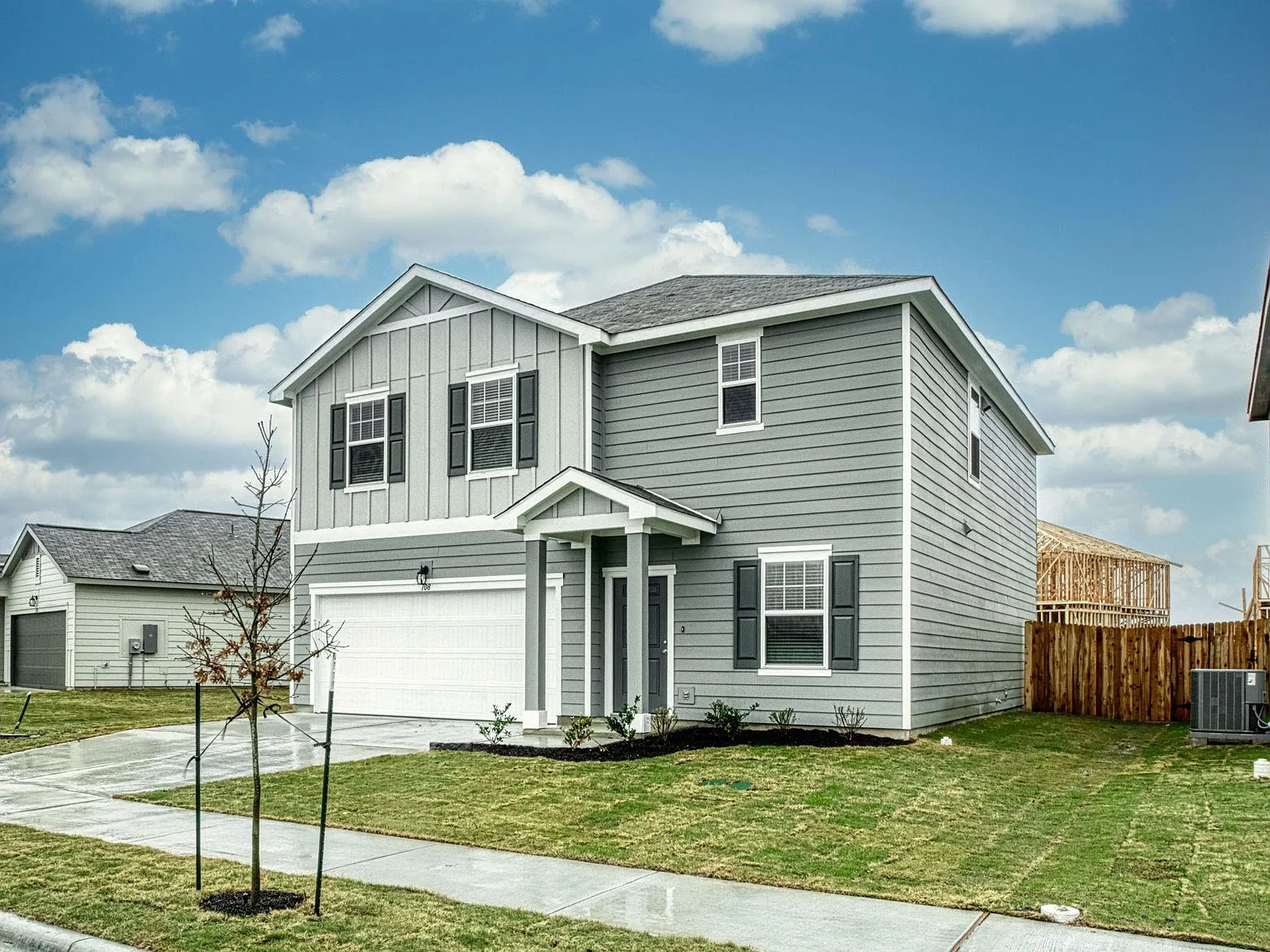 4 bed, 2.5 bath, 2338 sqft, $2,150 — Photo 1