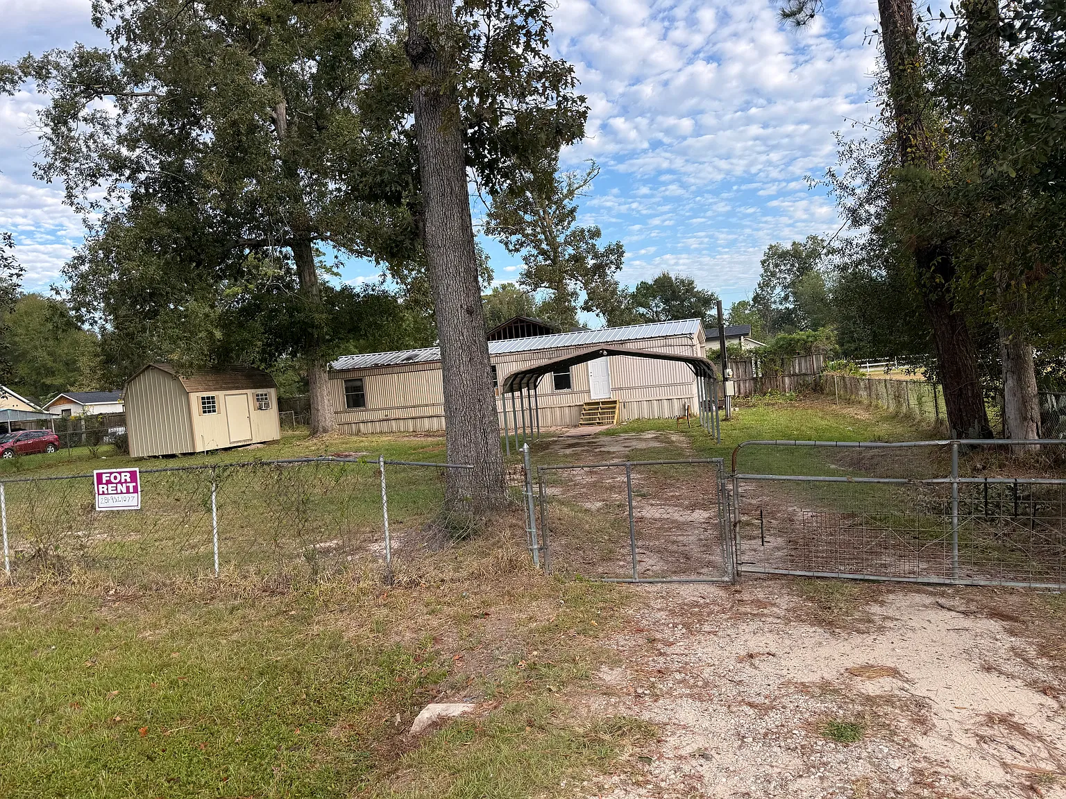 2 bed, 1.5 bath, 960 sqft, $1,100 — Photo 2