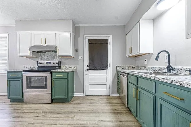 3837 Tessland Rd — Photo 4