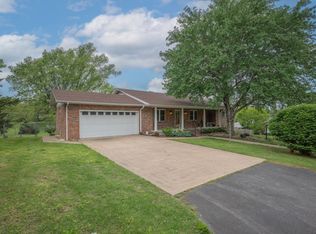 802 Hawthorne Dr, Neosho, MO 64850