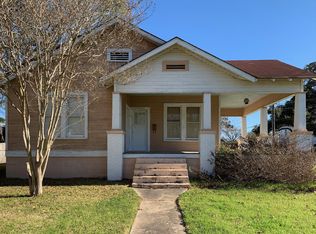 557 S Main St, La Grange, TX 78945