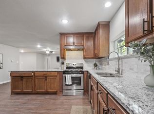 1230 S Pecan St #18105554, Arlington, TX 76010