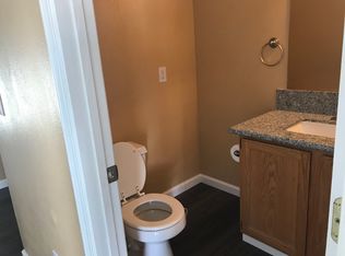 972 Hanover Ave, Lemoore, CA 93245