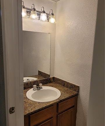 5th image of 312 W Esplanade Ave