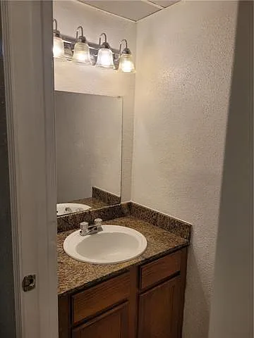312 W Esplanade Ave — Photo 6
