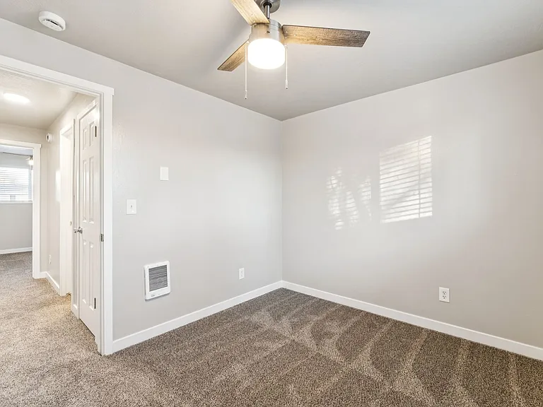 2-WEEKS FREE | North River Apartments — Photo 25