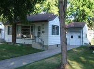 104 E Greeley St, Marshall, MN 56258