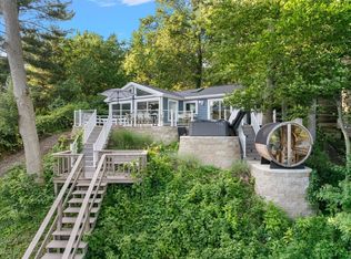 6365 Waters Edge Ln, Saugatuck, MI 49453