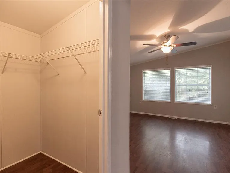 4612 Blue Meadow Dr — Photo 15