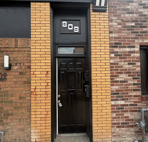 809 Broadway Ave #2 — Photo 1