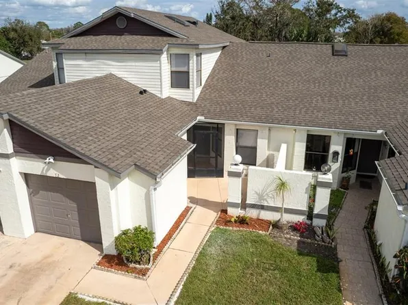 72 Lakepointe Cir, Kissimmee, FL 34743