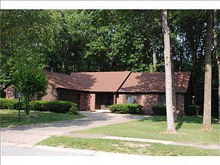 1st image of 83 Chesterfield Dr