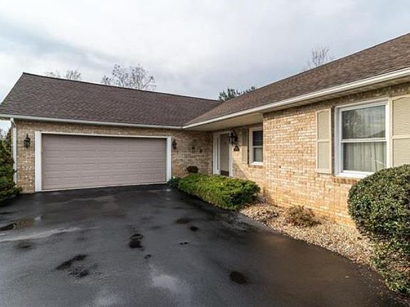 2nd image of 5065 Long Dr