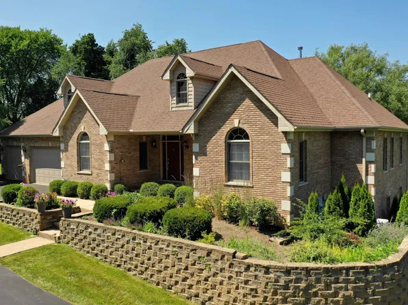 6771 W Creekside Dr, Long Grove, IL 60047