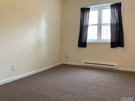 2nd image of 73-13 Utopia Pkwy Unit 1