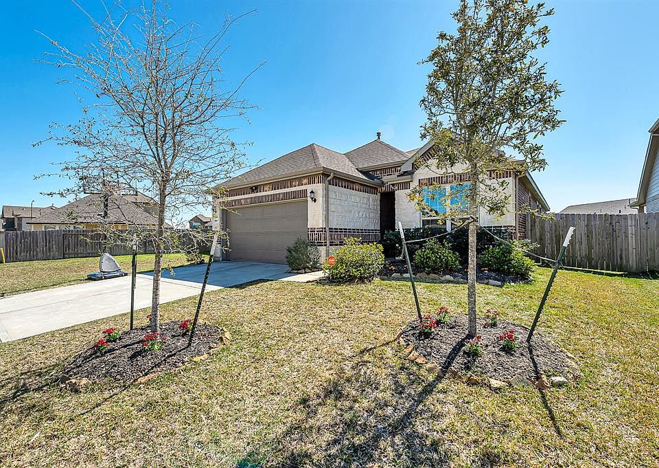 1st image of 24519 Royal Pike Dr