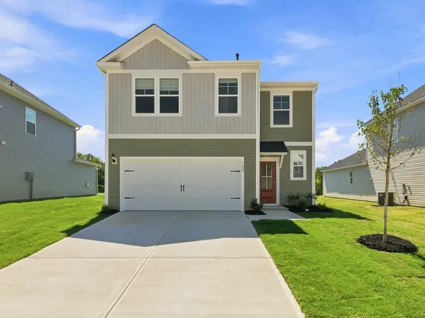 102 Quinn Ln, Fountain Inn, SC 29644