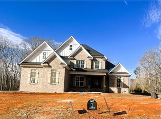 4011 Estate Dr, Lewisville, NC 27023