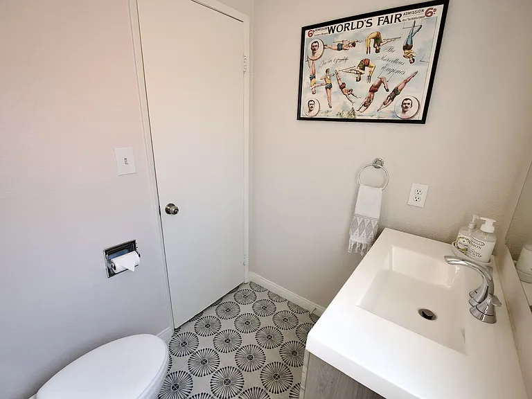 7176 Hillcroft Way — Photo 23