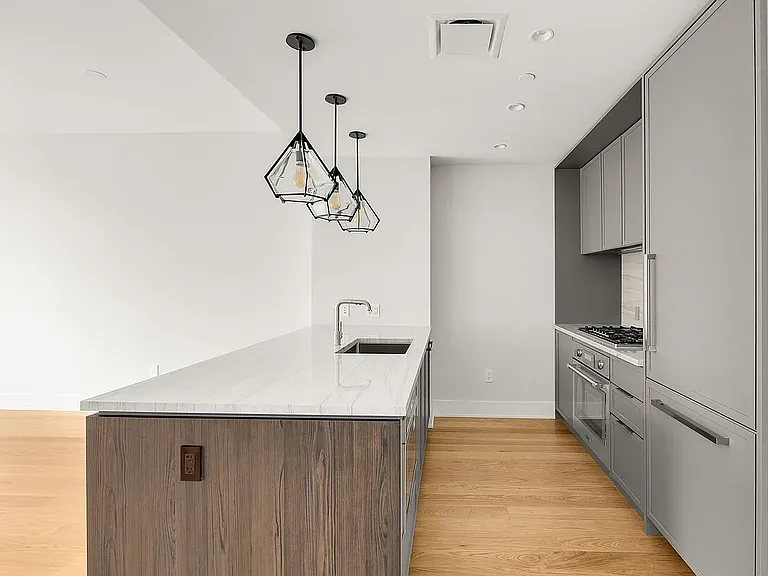 218 W 103rd St #6B — Photo 2