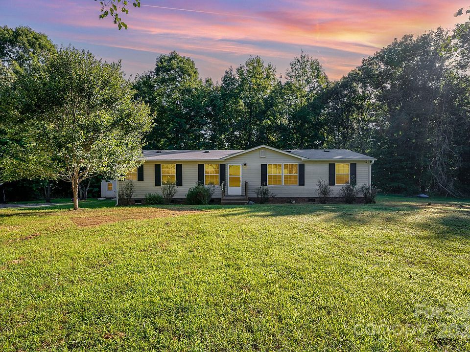 1st image of 3528 Chapelwood Dr