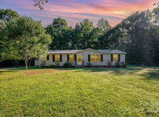 3528 Chapelwood Dr, Gastonia, NC 28052