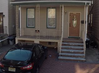 201 Pearsall Ave, Jersey City, NJ 07305