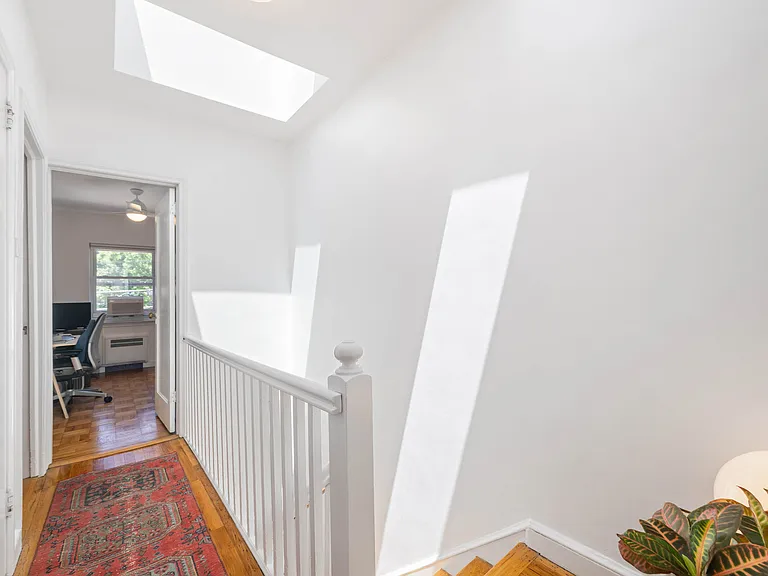 3446 Corlear Ave #1 — Photo 12