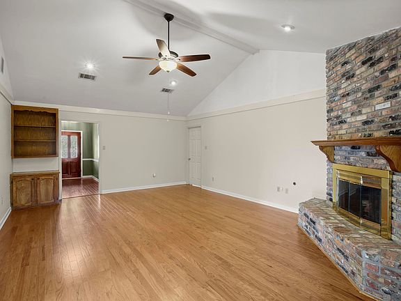 3rd image of 4987 Herridge Dr