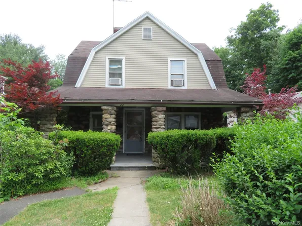 22 State Street, Spring Valley, NY 10977