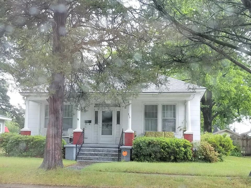1st image of 816 Jackson St