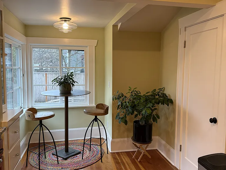 Breakfast nook