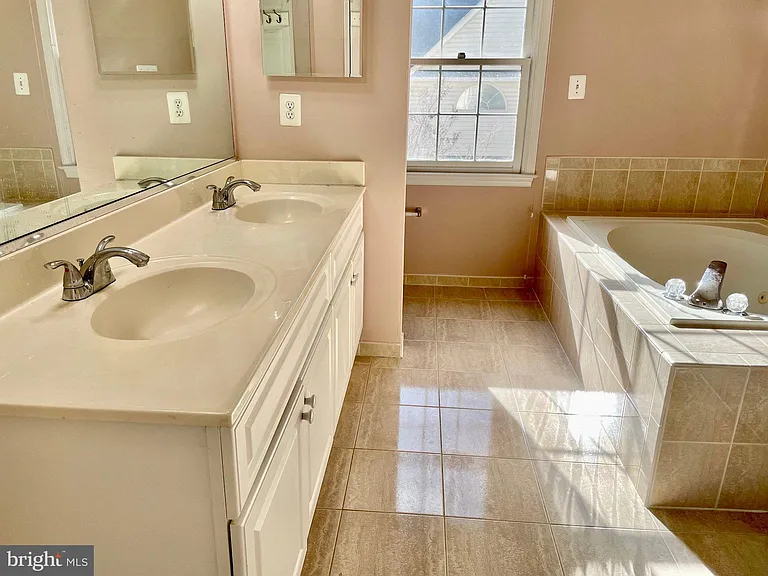 1030 Grand Oak Way — Photo 24