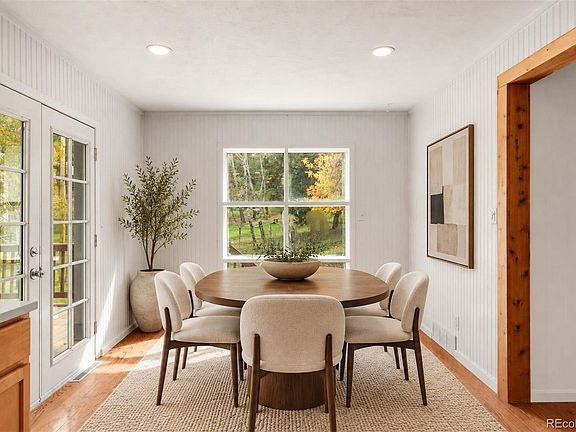4th image of 3570 El Pinal Drive