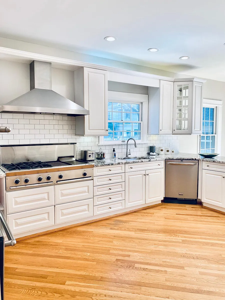 kitchen - 320 Berkeley St