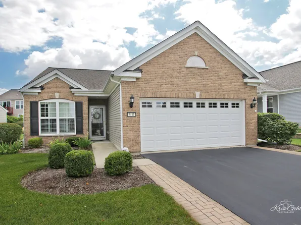 3411 Rockwell Cir, Mundelein, IL 60060