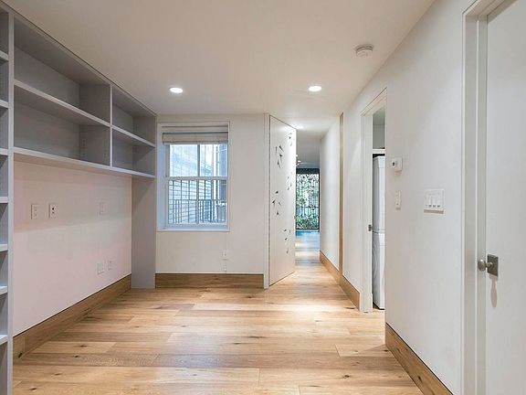 4th image of 547 1st St #1
