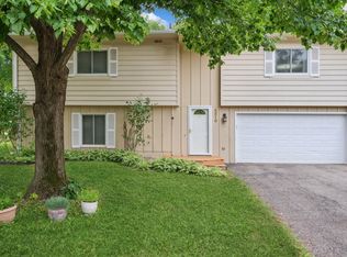 5810 Covington Ln, Minnetonka, MN 55345