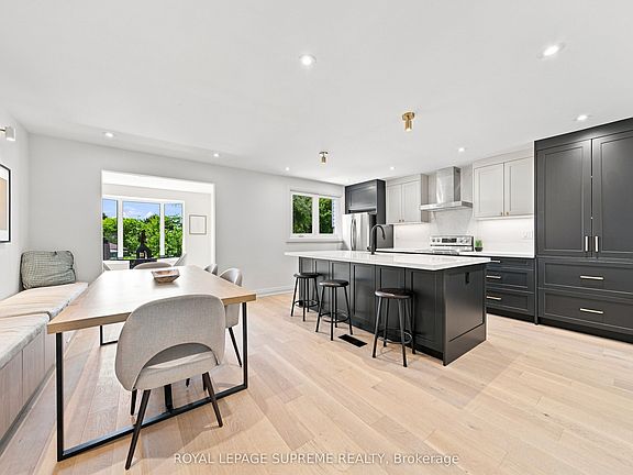 5th image of 26 Crown Cres