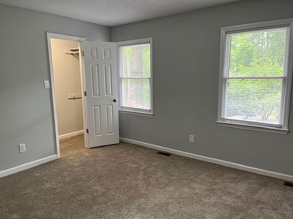 4th image of 101 Terrace Dr #104