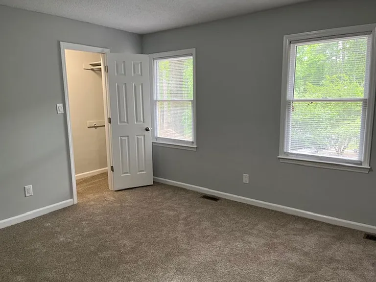 101 Terrace Dr #104 — Photo 4