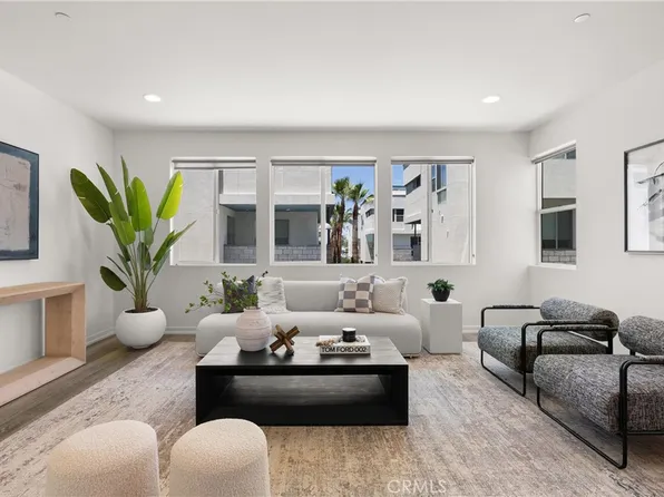 645 Channel Way, Costa Mesa, CA 92627