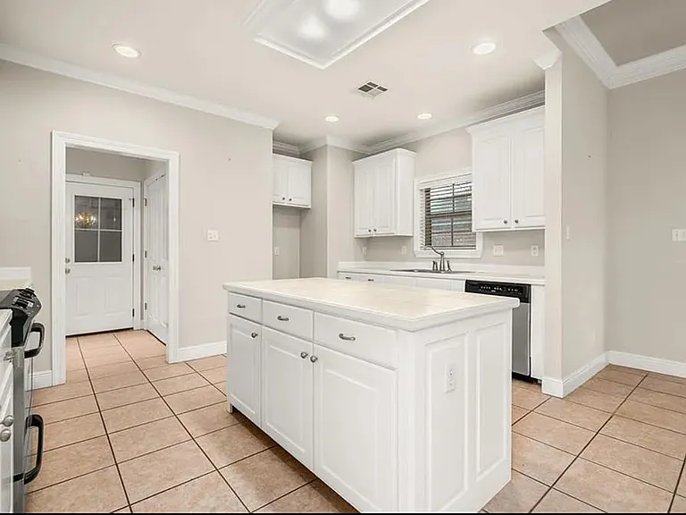 6004 Pepper Tree Dr — Photo 10