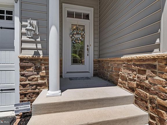 5th image of 14692 Pleasant Pond Way