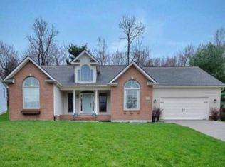 733 Alpine Cir, Heath, OH