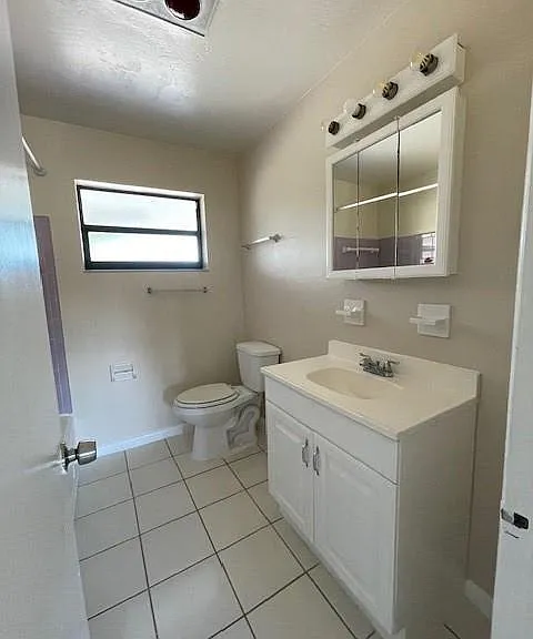 1711 S Cypress Rd — Photo 6