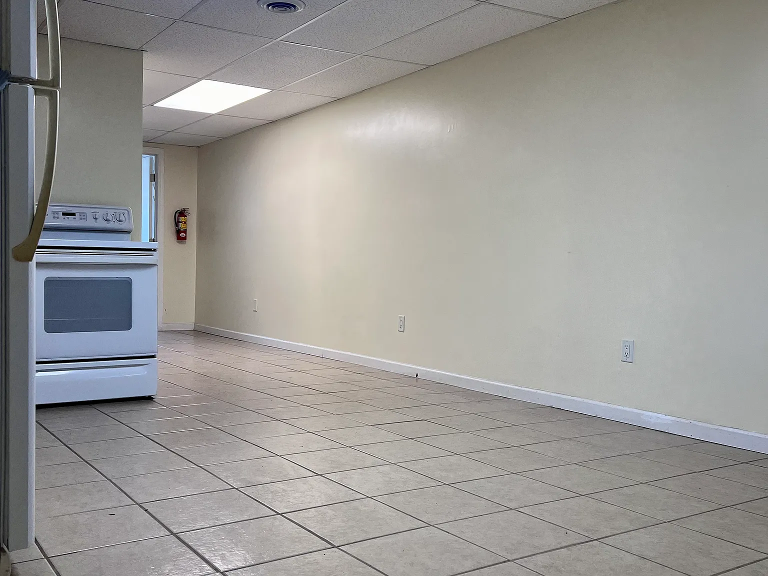 3 bed, $900 — Photo 4